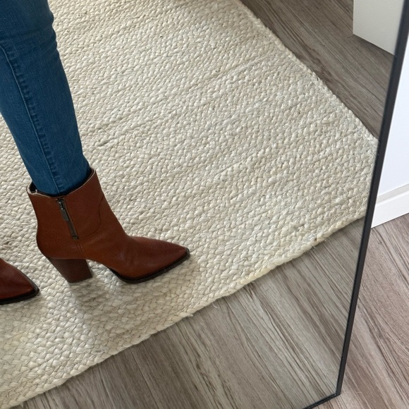 Saint Laurent Theo Raw-edge Ankle Boots in Brown Calfskin Leather - Picture 9 of 13